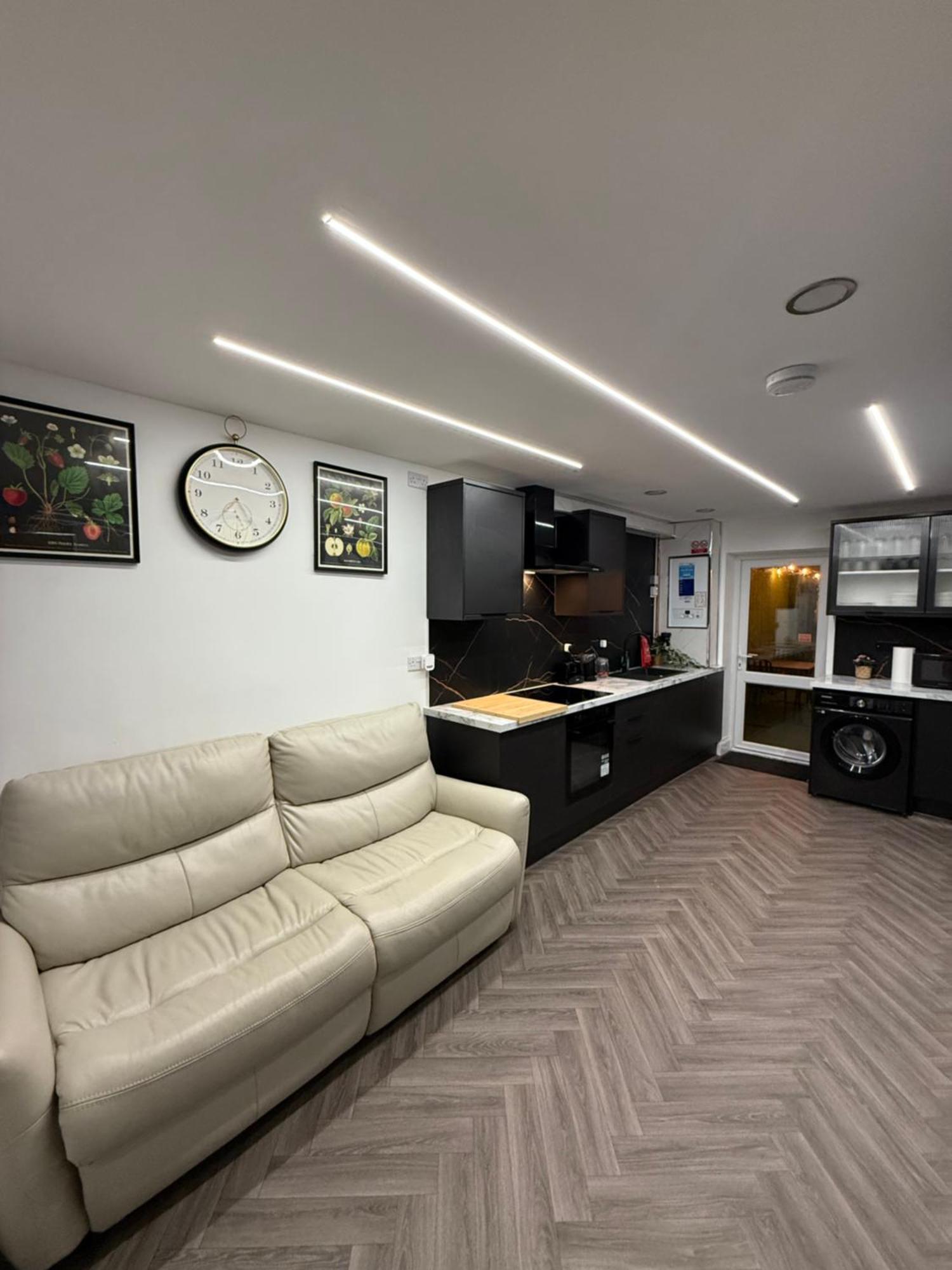 Birmingham City Centre- 9 Bed House With Free Parking Exterior photo