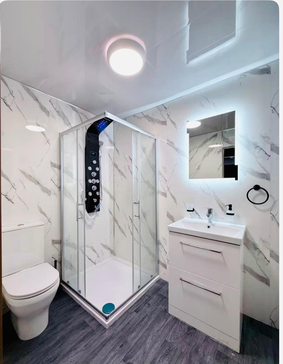Birmingham City Centre- 9 Bed House With Free Parking Exterior photo